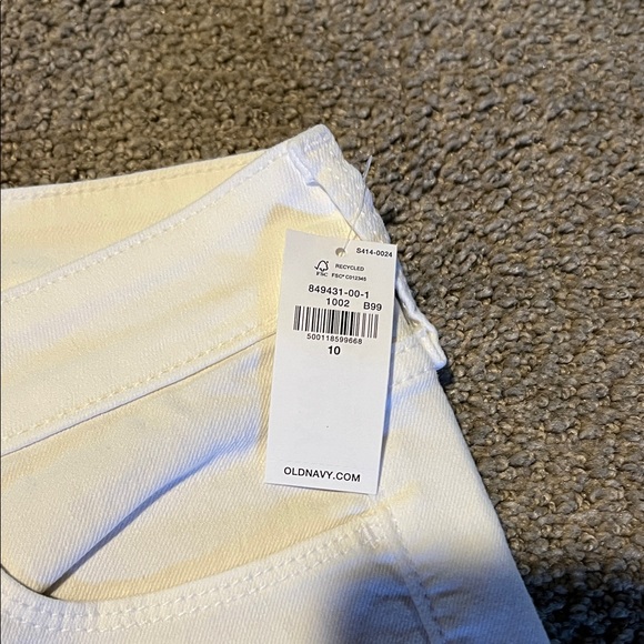 Old Navy Women's Crisp White Skinny Jeans - Picture 4 of 4
